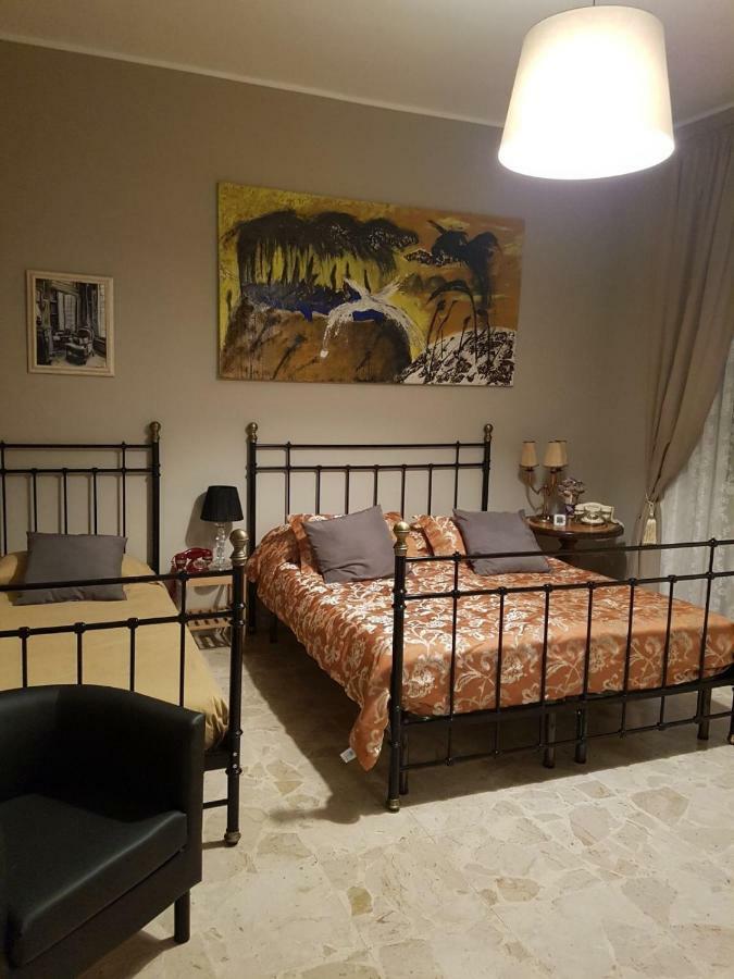 Апартаменты La Casa Di Fata Morgana Мессина Экстерьер фото